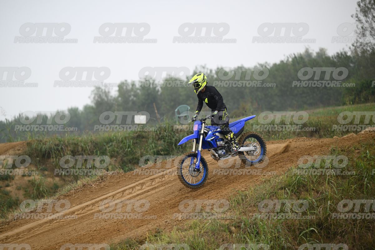 YAMAHA YZ -45F blue - Yellow Helmet · DSH_0119