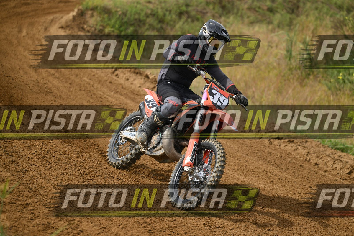 39 · DSH_0135