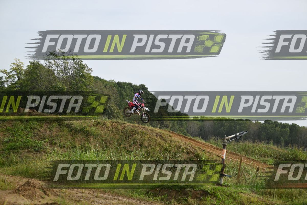 FANTIC RED PINK · DSH_0170