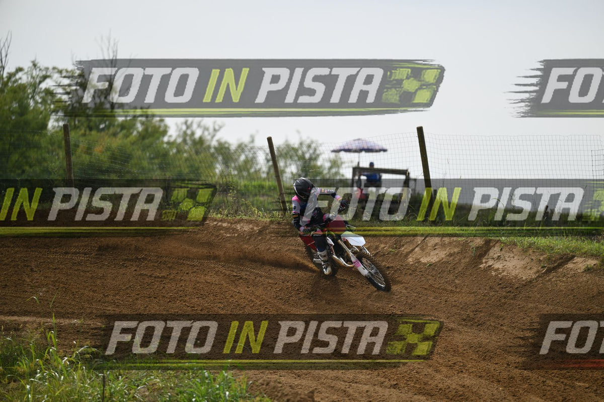 FANTIC RED PINK · DSH_0177