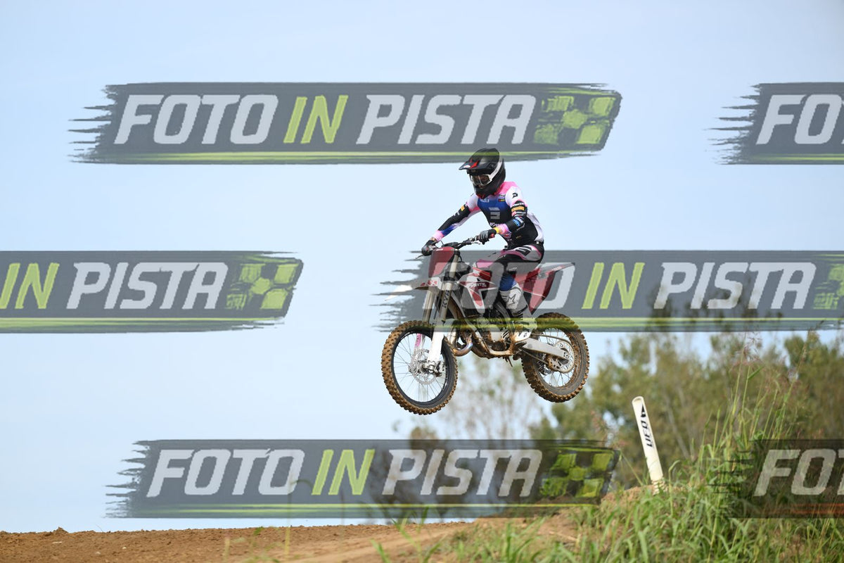 FANTIC RED PINK · DSH_0193