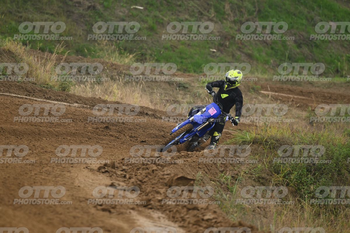 YAMAHA YZ -45F blue - Yellow Helmet · DSH_0233