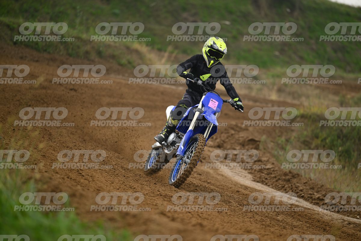 YAMAHA YZ -45F blue - Yellow Helmet · DSH_0245