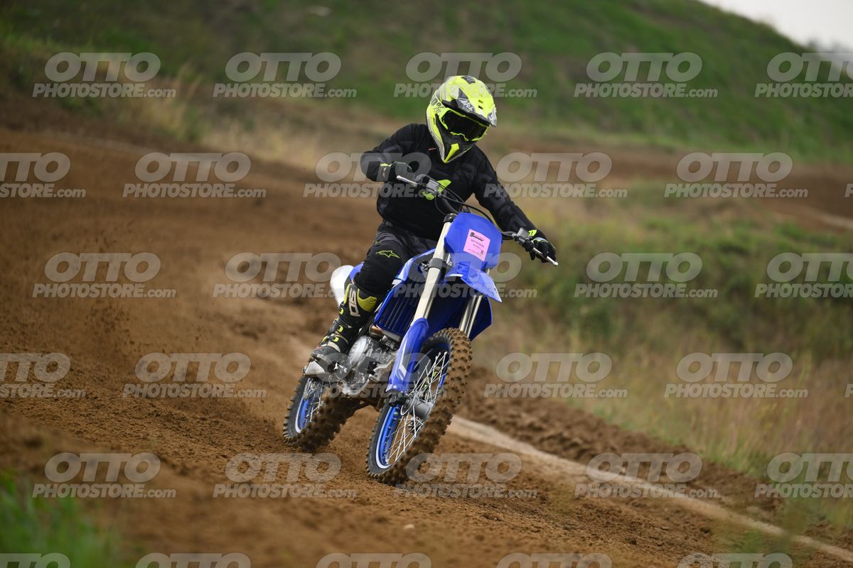 YAMAHA YZ -45F blue - Yellow Helmet · DSH_0248