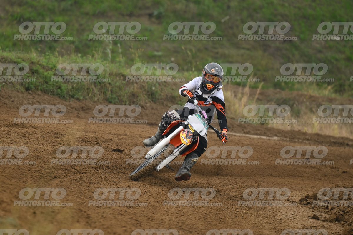 KTM ORANGE WHITE - BLACK WHITE ORANGE SUIT - BLACK ORANGE HELMET · DSH_0260