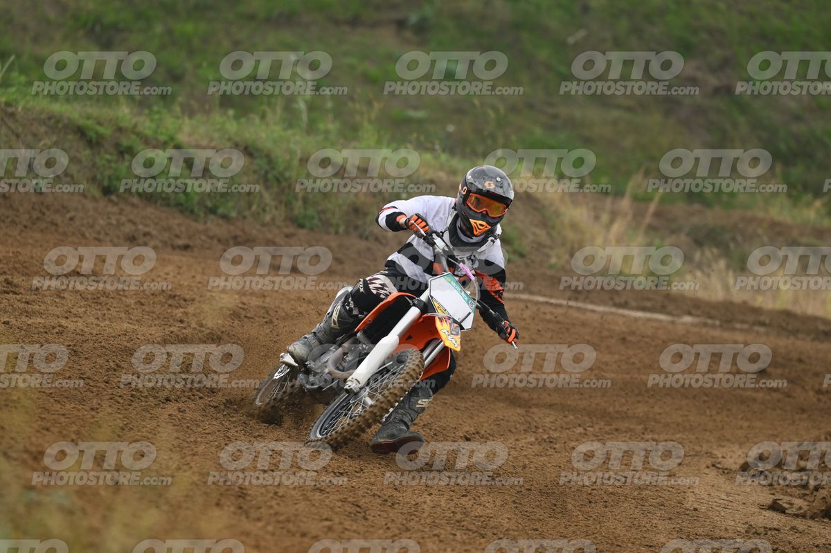 KTM ORANGE WHITE - BLACK WHITE ORANGE SUIT - BLACK ORANGE HELMET · DSH_0263