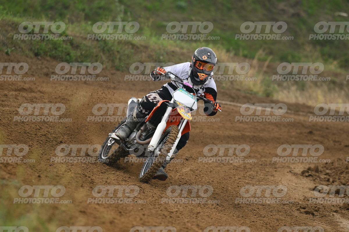 KTM ORANGE WHITE - BLACK WHITE ORANGE SUIT - BLACK ORANGE HELMET · DSH_0265