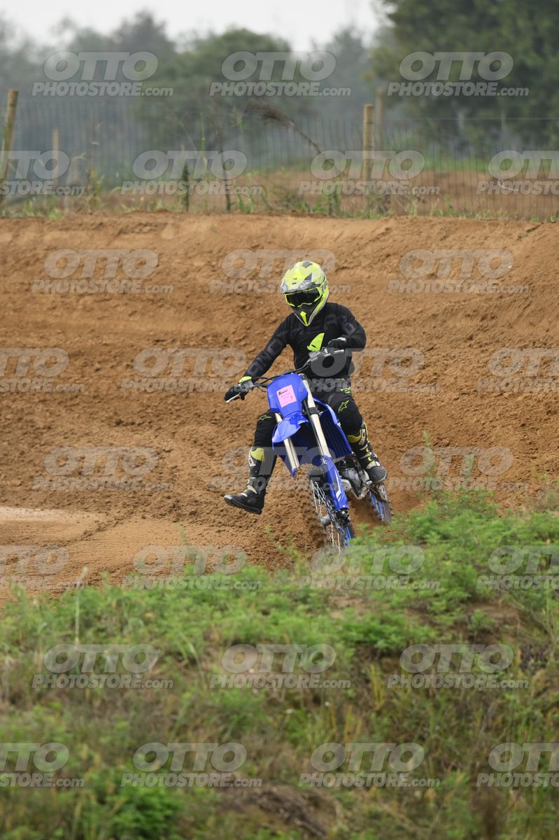 YAMAHA YZ -45F blue - Yellow Helmet · DSH_0281