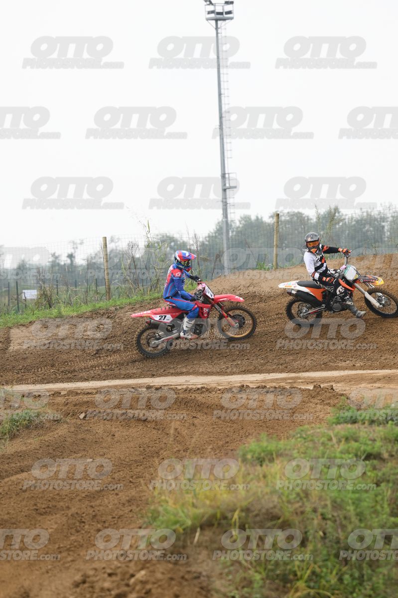 KTM ORANGE WHITE - BLACK WHITE ORANGE SUIT - BLACK ORANGE HELMET · DSH_0324
