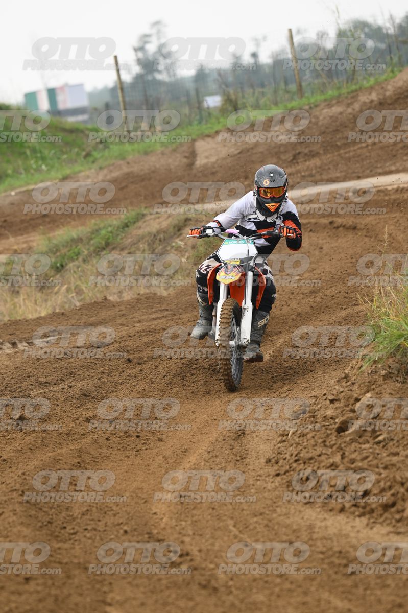 KTM ORANGE WHITE - BLACK WHITE ORANGE SUIT - BLACK ORANGE HELMET · DSH_0330