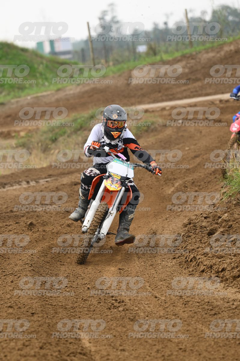 KTM ORANGE WHITE - BLACK WHITE ORANGE SUIT - BLACK ORANGE HELMET · DSH_0333