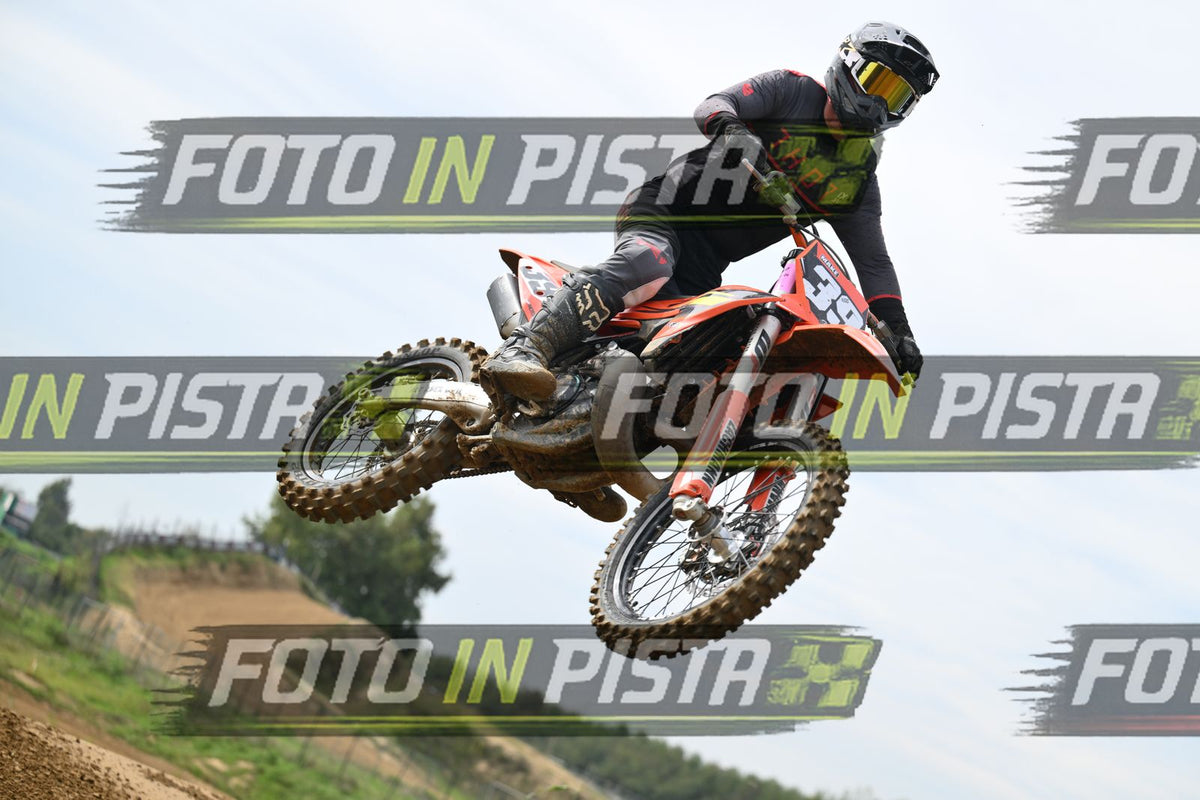 39 · DSH_0352