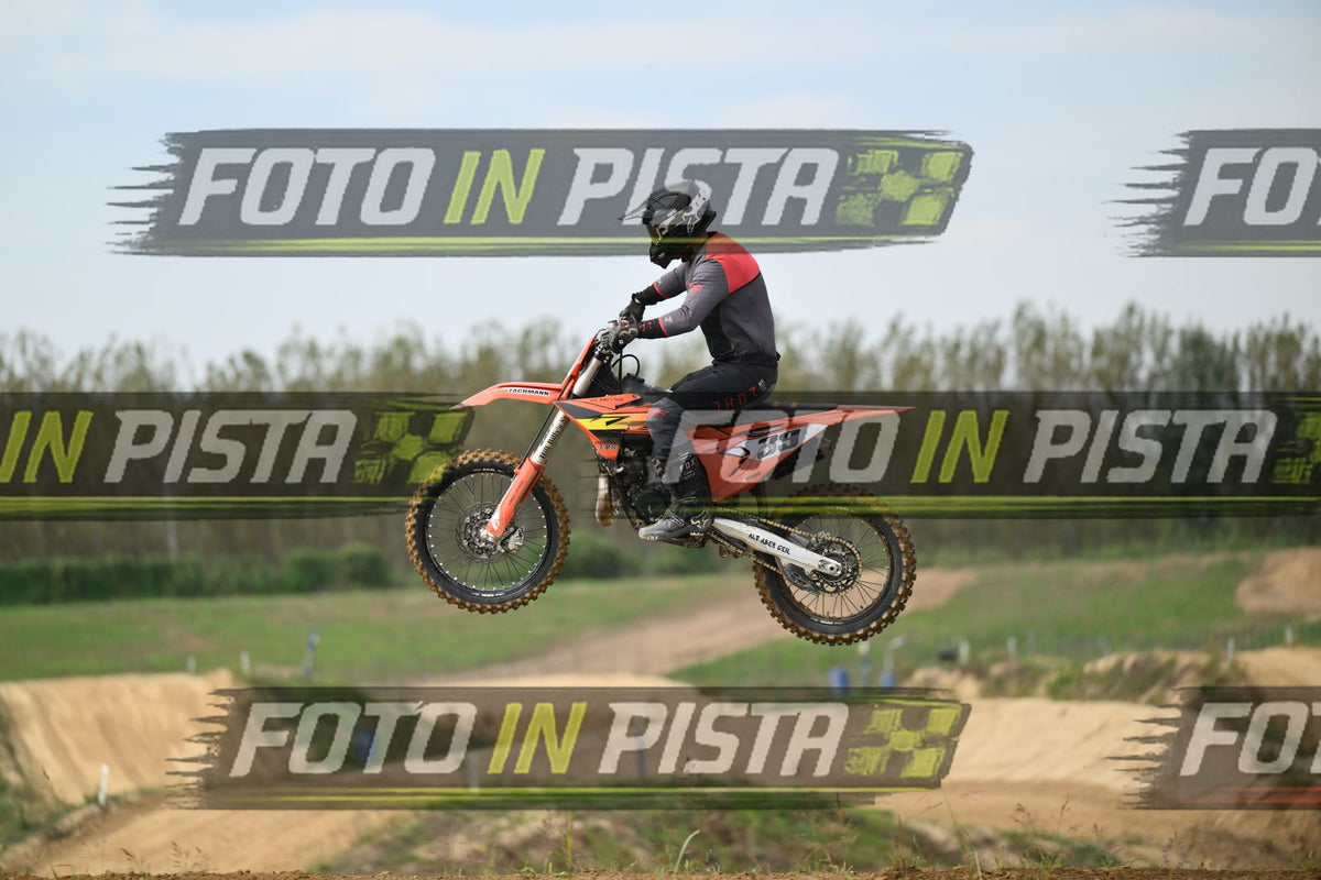 39 · DSH_0366