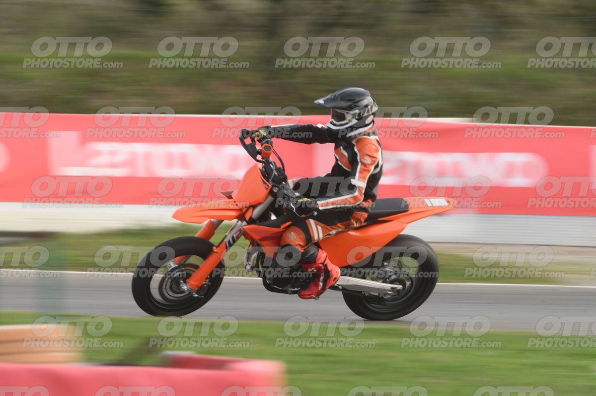 SUPERMOTO 0 KTM black orange · DSH_0369