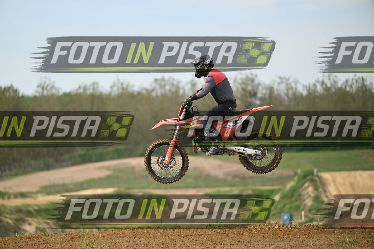 39 · DSH_0370