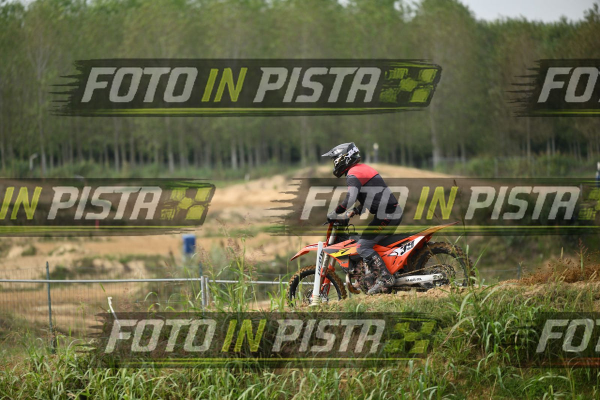 39 · DSH_0375
