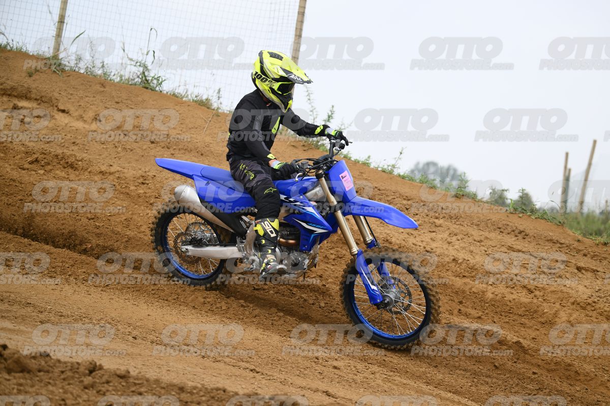 YAMAHA YZ -45F blue - Yellow Helmet · DSH_0415