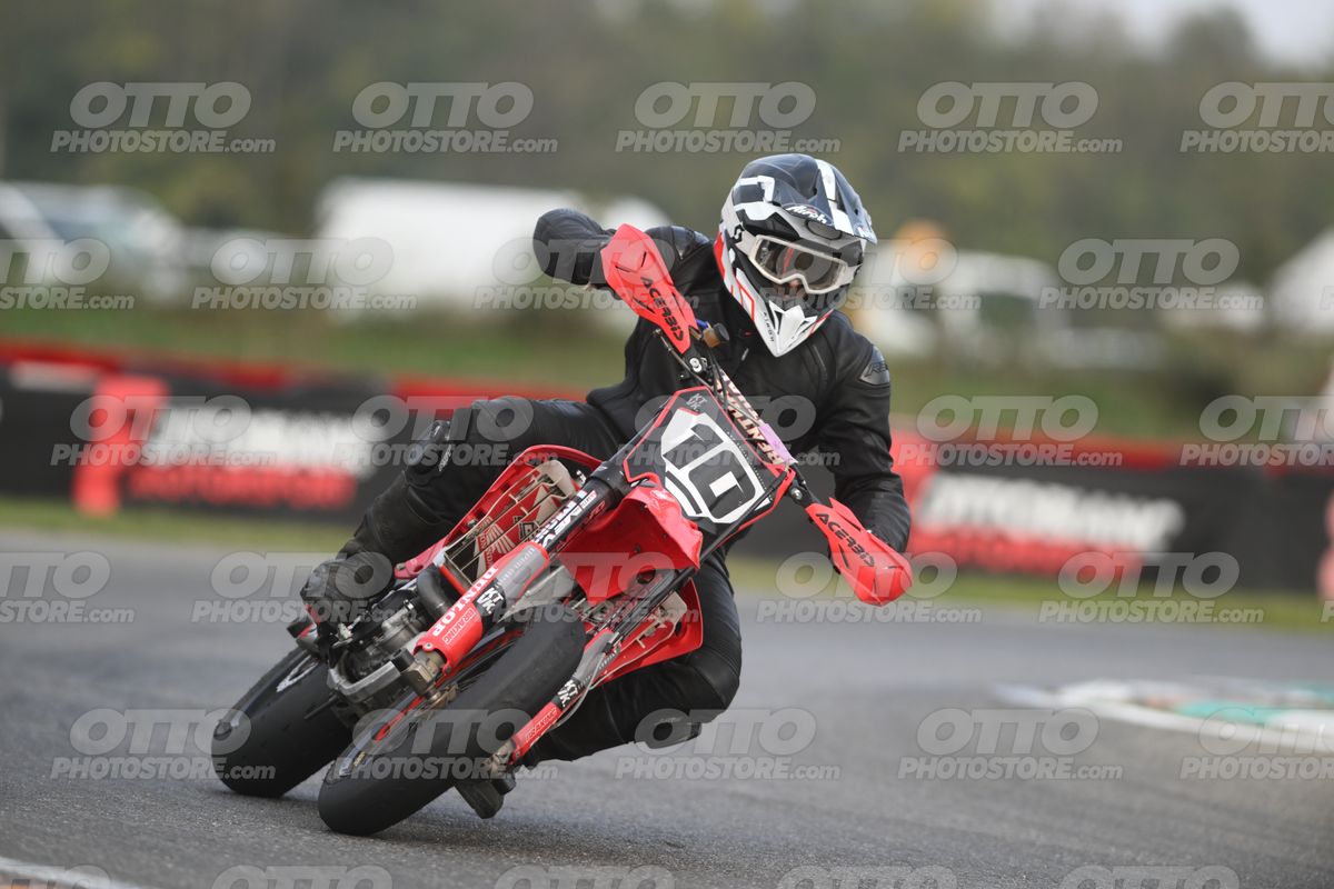 SUPERMOTO 10 (RED) · DSH_0423