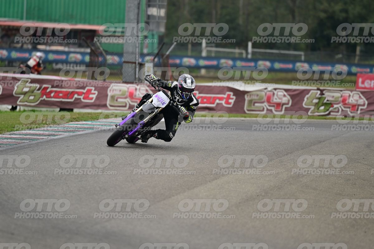 SUPERMOTO WHEELE · DSH_0434