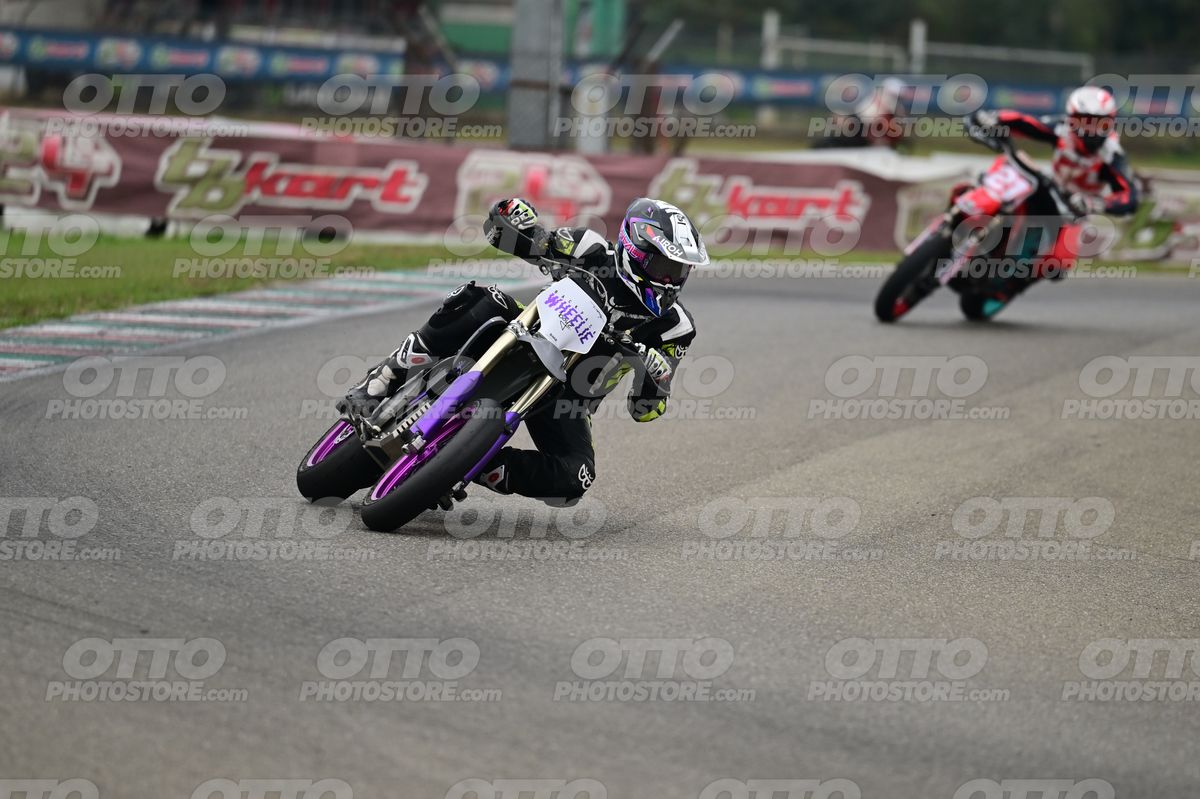 SUPERMOTO WHEELE · DSH_0436