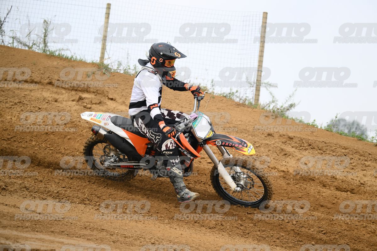 KTM ORANGE WHITE - BLACK WHITE ORANGE SUIT - BLACK ORANGE HELMET · DSH_0468