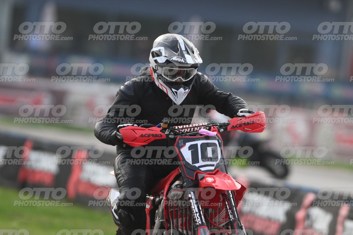 SUPERMOTO 10 (RED) · DSH_0488