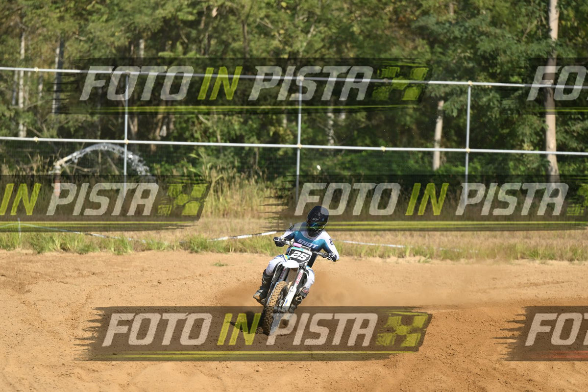 25 · DSH_0489