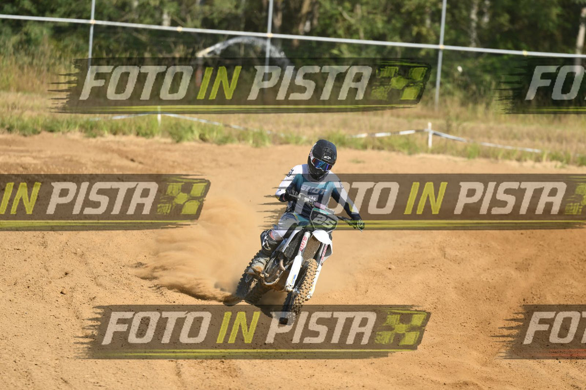 25 · DSH_0497