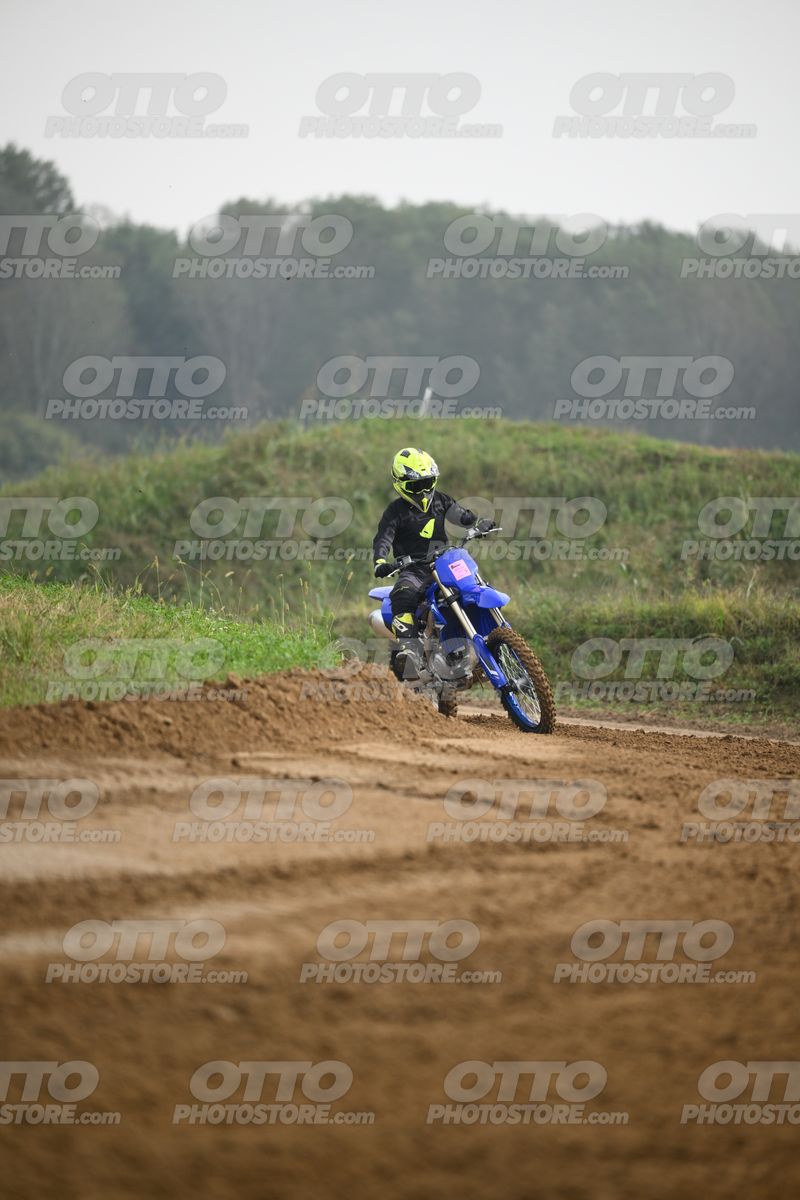 YAMAHA YZ -45F blue - Yellow Helmet · DSH_0510