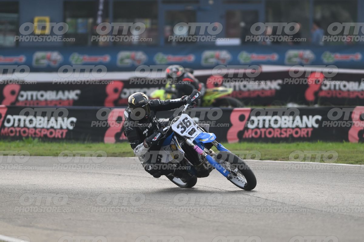 SUPERMOTO 36 · DSH_0510