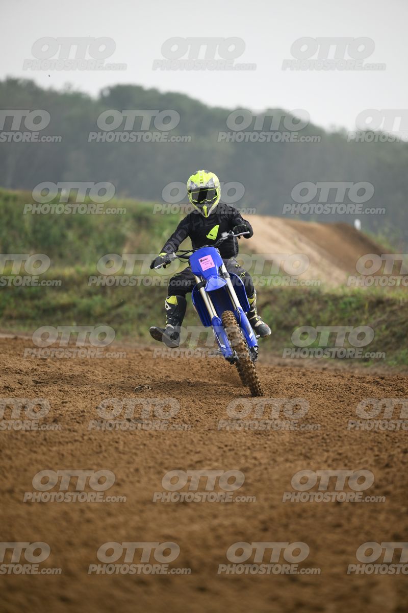 YAMAHA YZ -45F blue - Yellow Helmet · DSH_0513