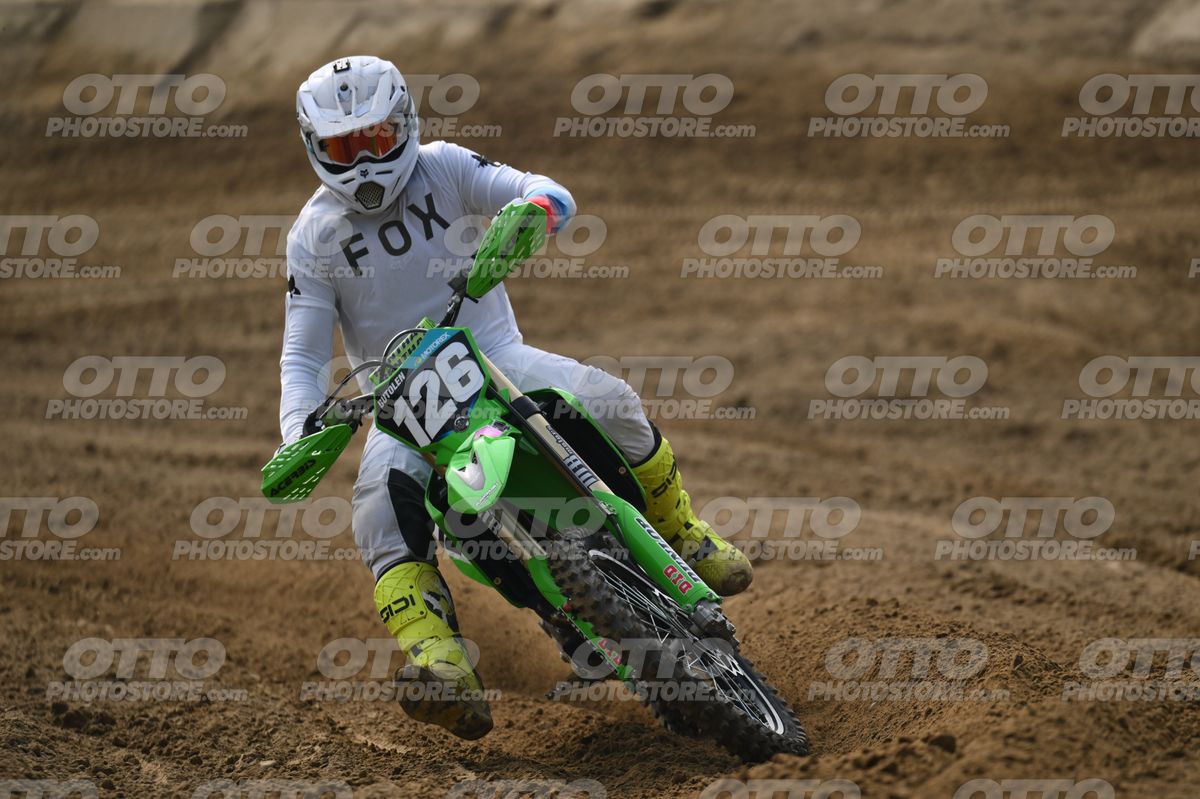 126 · DSH_0515