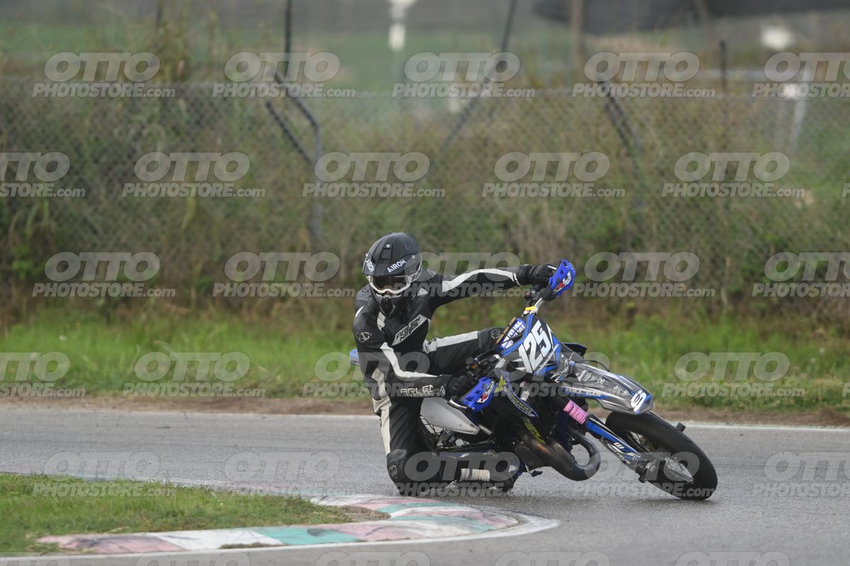 SUPERMOTO 125 · DSH_0519