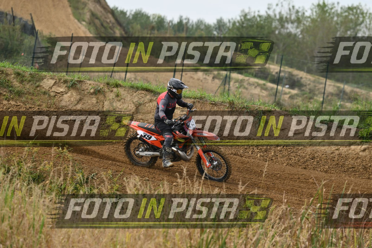 39 · DSH_0533