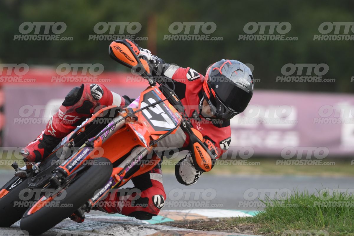 SUPERMOTO 27 · DSH_0535