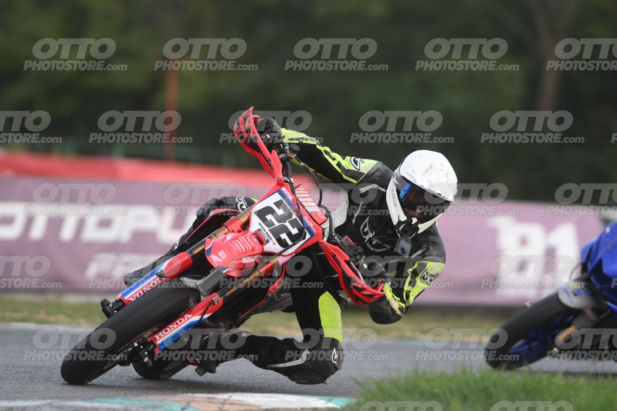 SUPERMOTO 22 (2) · DSH_0536