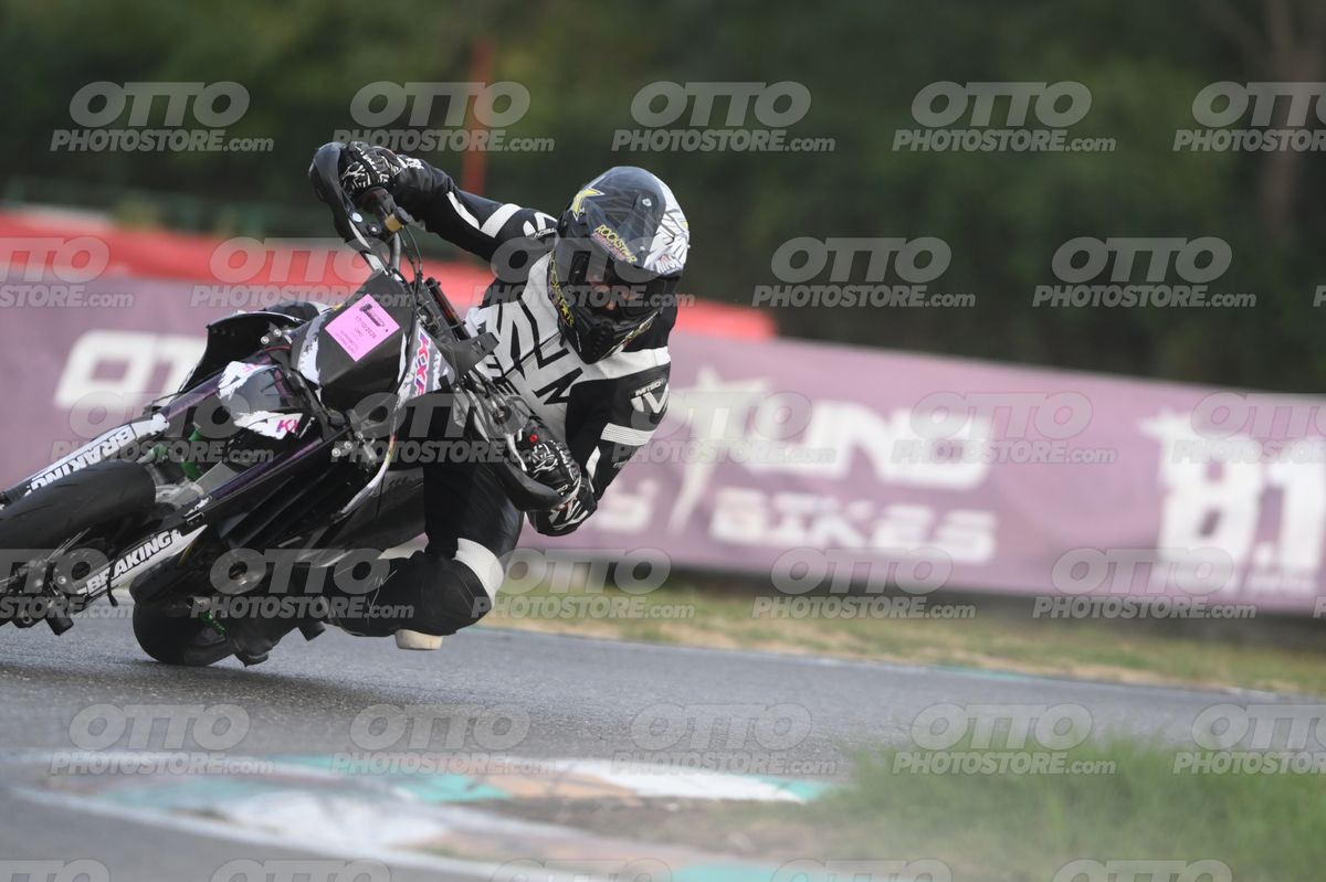 SUPERMOTO 0 KXF white black · DSH_0547