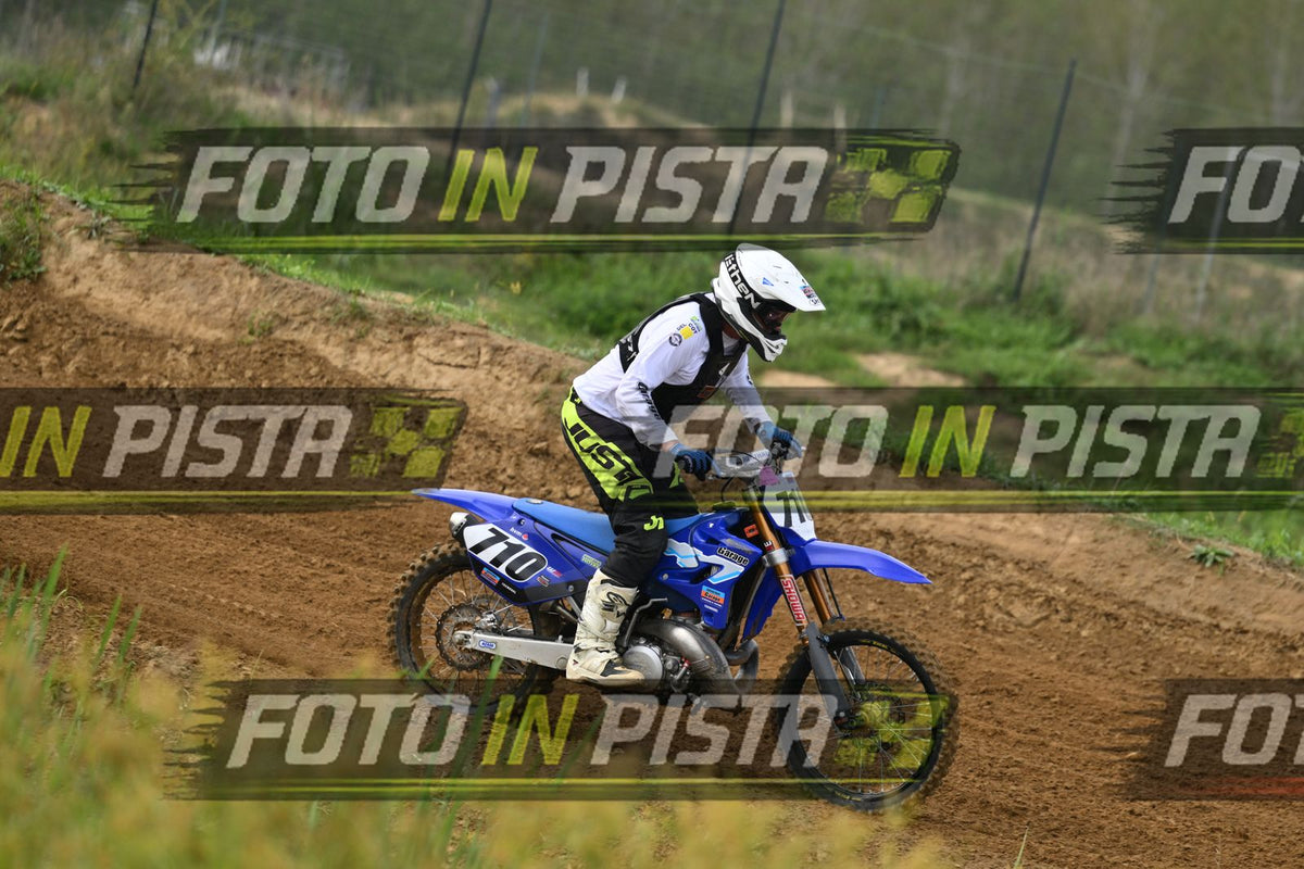 710 · DSH_0548