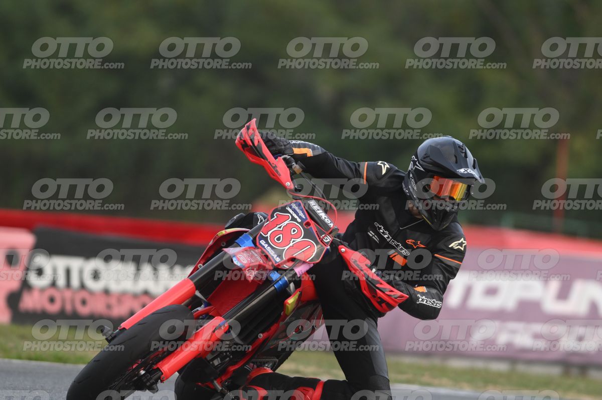 SUPERMOTO 180 · DSH_0552