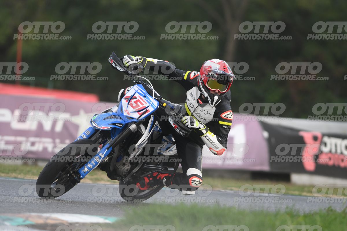SUPERMOTO 450 · DSH_0556
