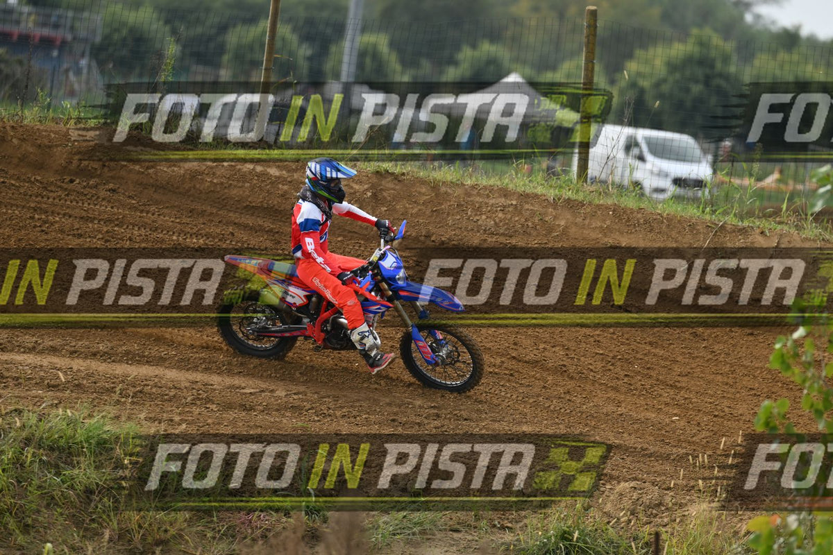 FANTIC RED PINK · DSH_0577