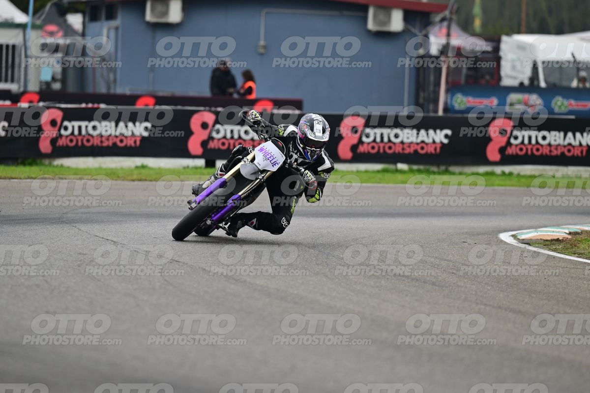 SUPERMOTO WHEELE · DSH_0579