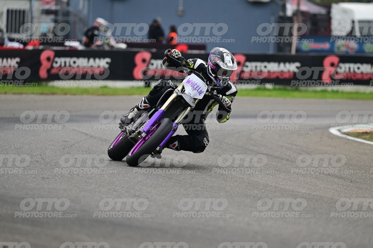 SUPERMOTO WHEELE · DSH_0582
