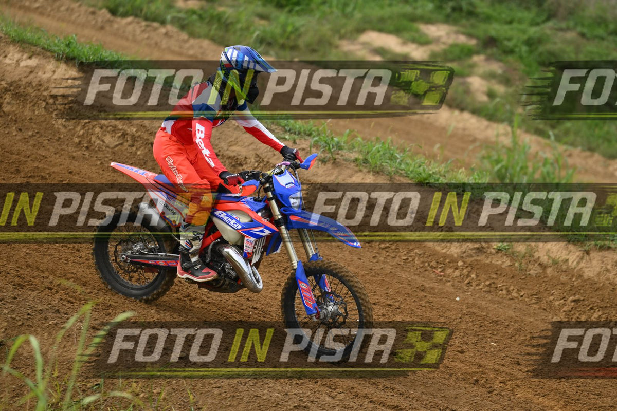 FANTIC RED PINK · DSH_0583