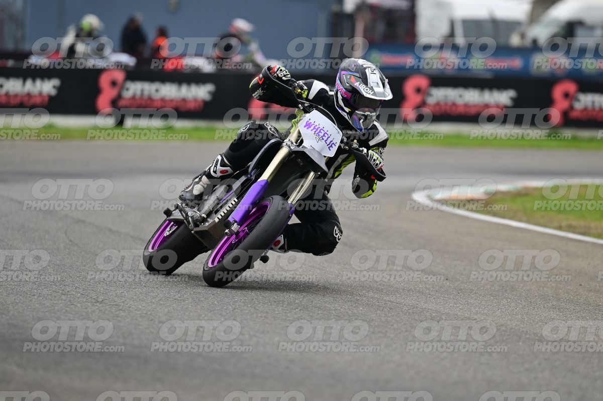 SUPERMOTO WHEELE · DSH_0583