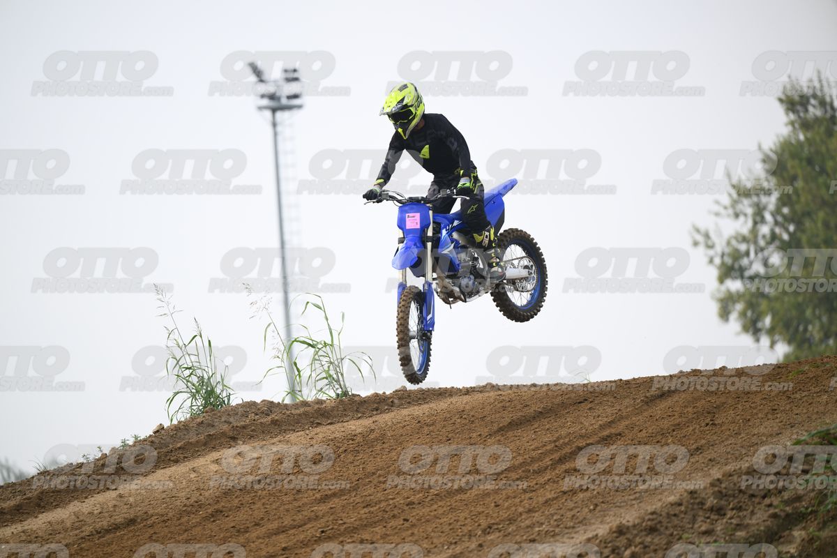 YAMAHA YZ -45F blue - Yellow Helmet · DSH_0583