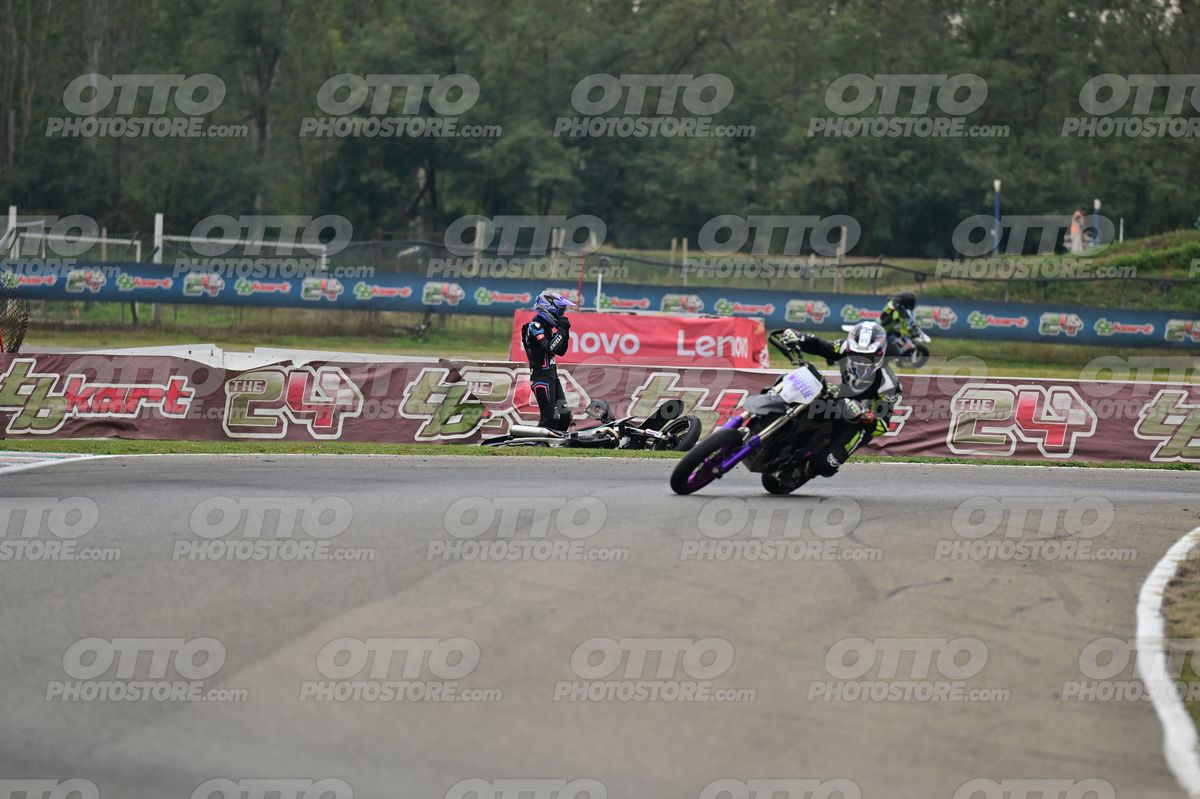 SUPERMOTO WHEELE · DSH_0586