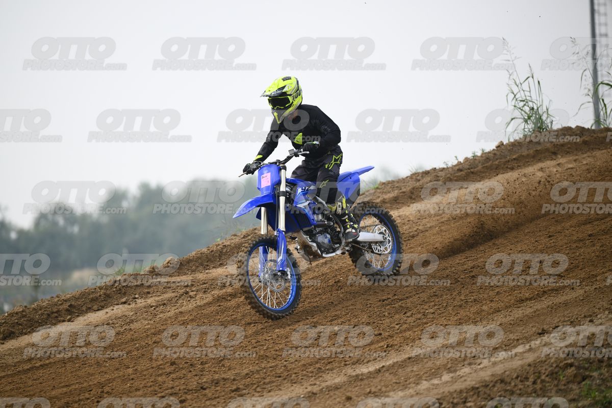 YAMAHA YZ -45F blue - Yellow Helmet · DSH_0586