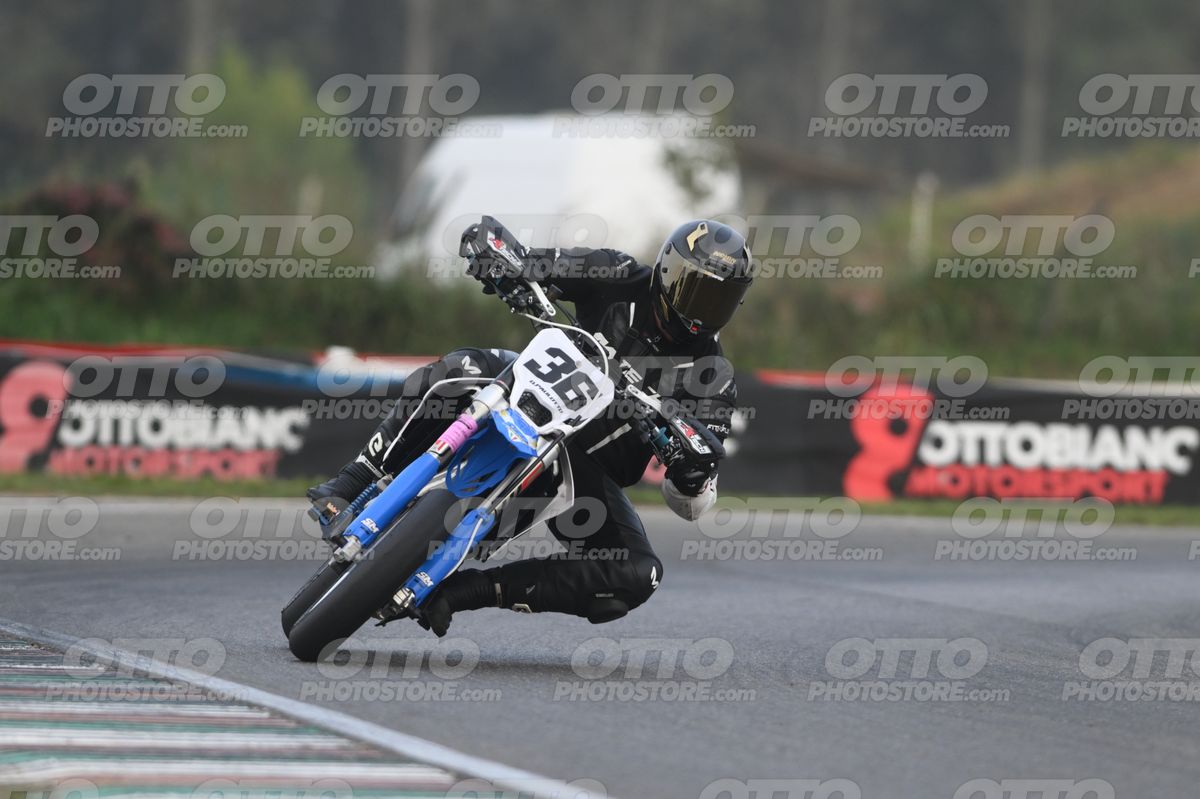 SUPERMOTO 36 · DSH_0605