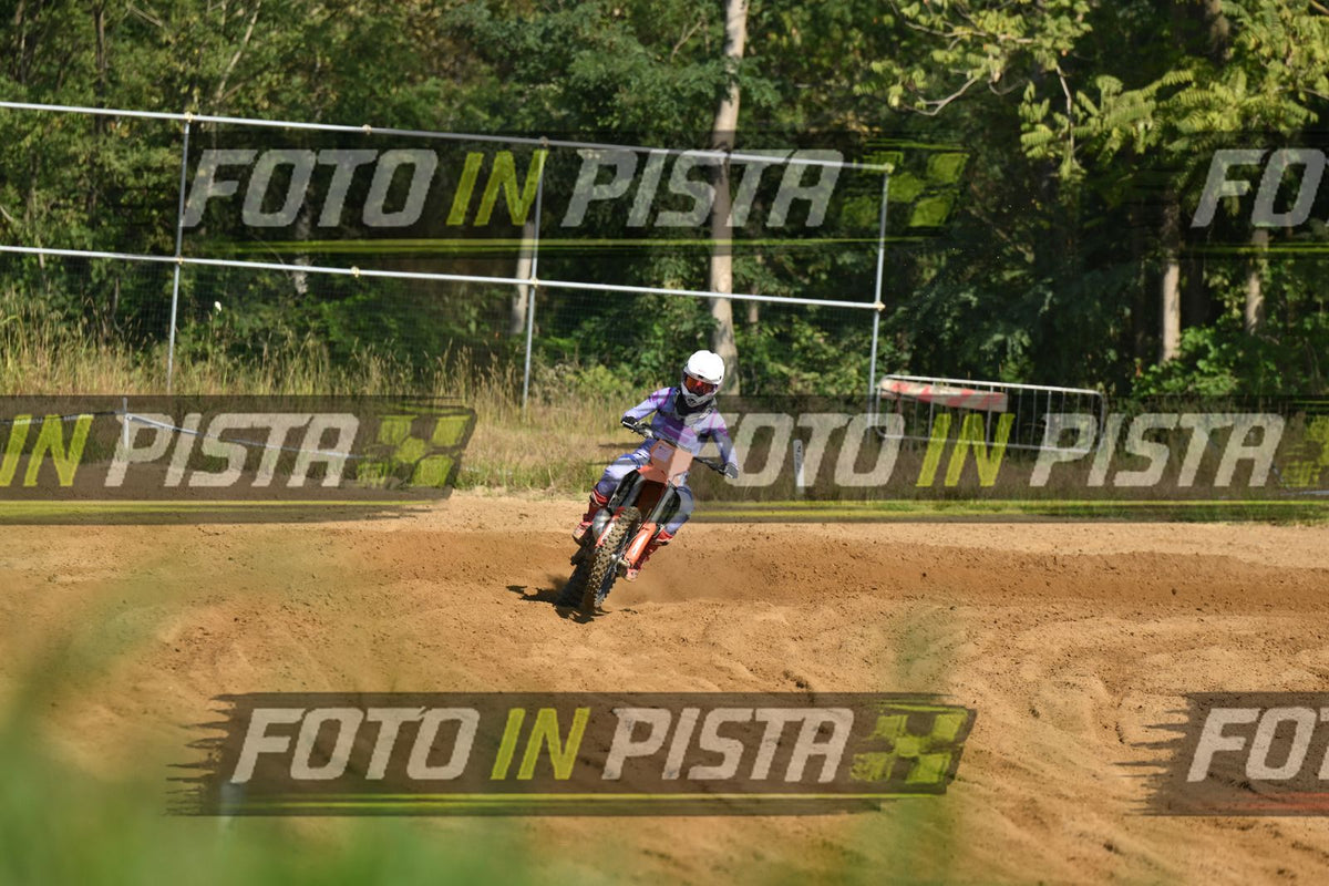 KTM - PURPLE SUITE WHITE HELMET · DSH_0613